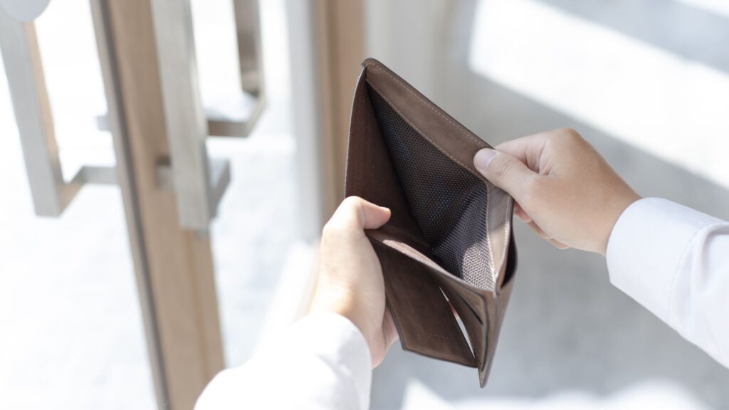 Awas! 7 Kebiasaan Ini Bikin Susah Kaya, Nomor 3 Sering Dilakukan Banyak Orang