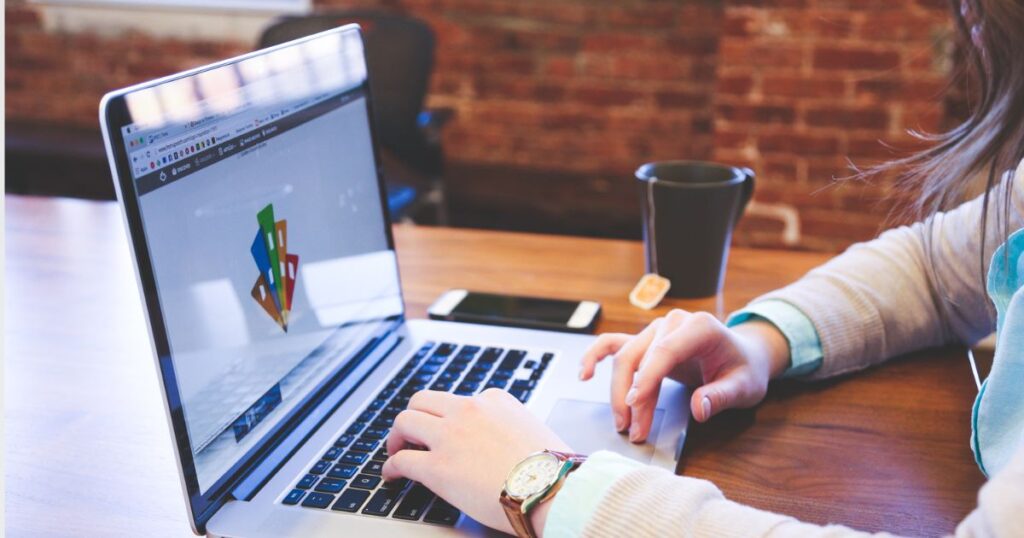 Prinsip Desain Grafis yang Perlu Dipahami, dari Emphasis hingga Unity