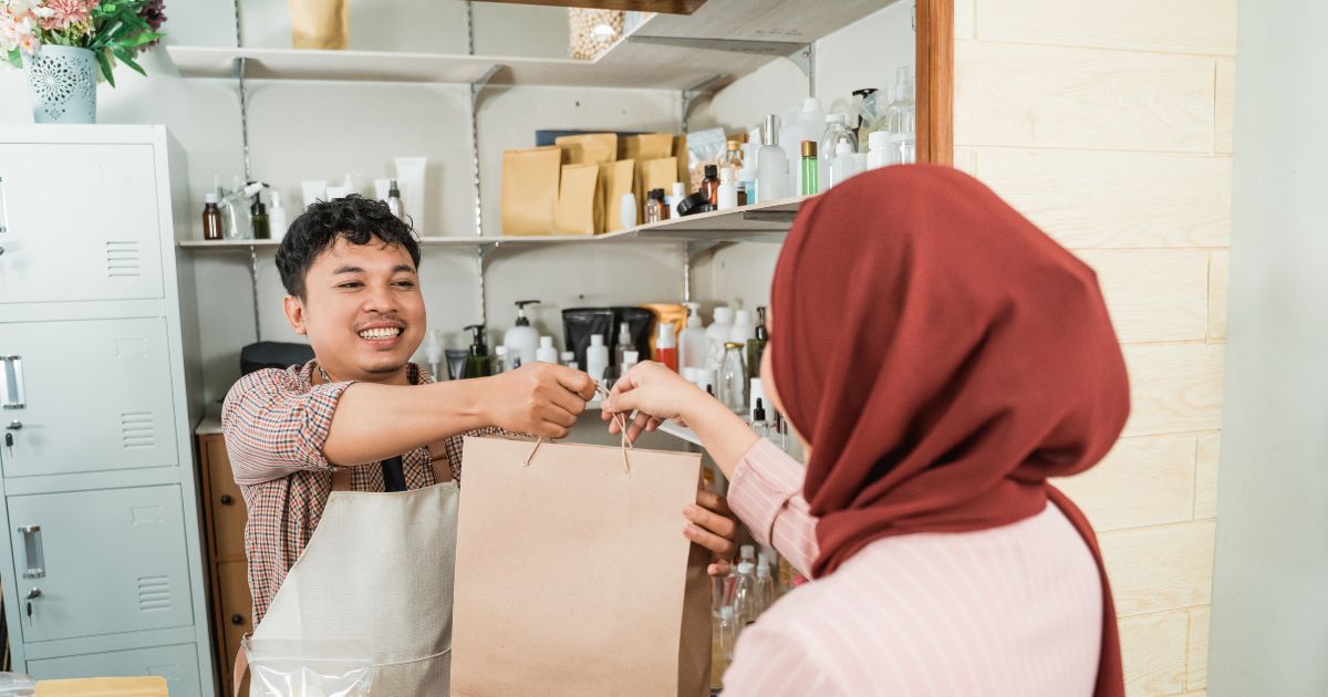 Cara Terapkan Strategi Upselling dan Cross Selling dengan Tepat