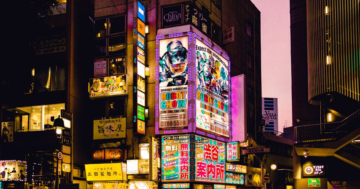 Strategi Ambush Marketing Lewat OOH dan DOOH yang Powerful