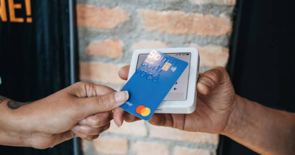 Tips Menggunakan Kartu Kredit agar Keuangan Tetap Aman dan Tidak Boros